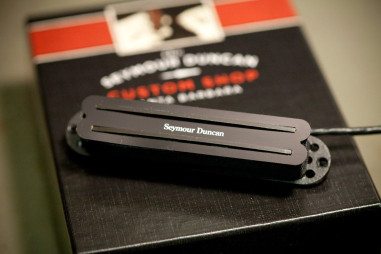 Micro Hot Rails Strat 7 cordes - manche - noir