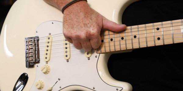 Comment stabiliser des cordes neuves